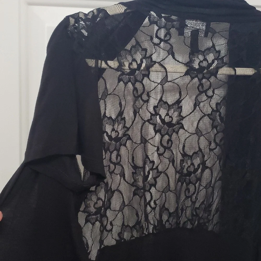 SHRUG - Picture 3 of 5